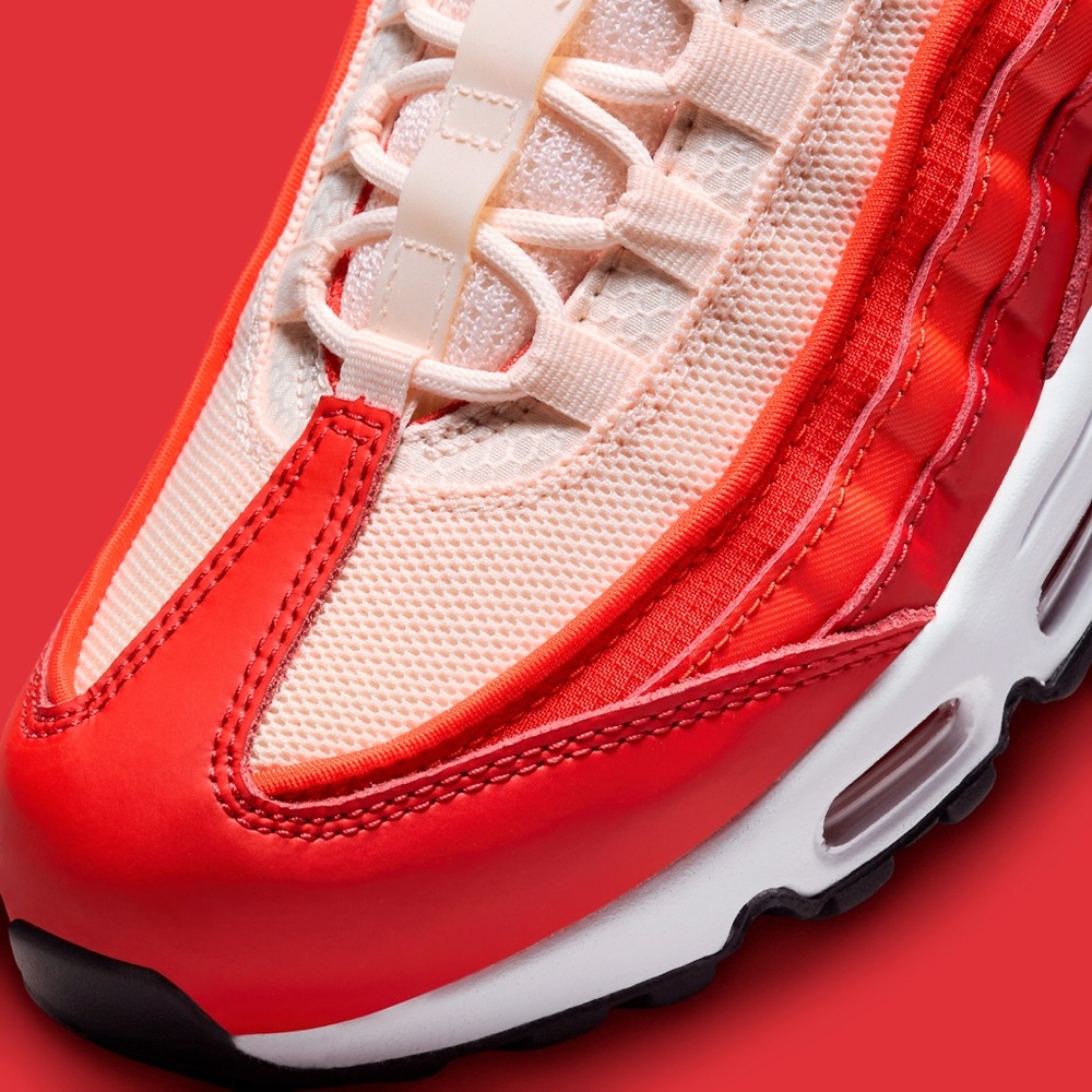 Nike Air Max 95 - Men’s 7.5 / Women 9 (No Box) - Picture 5 of 16